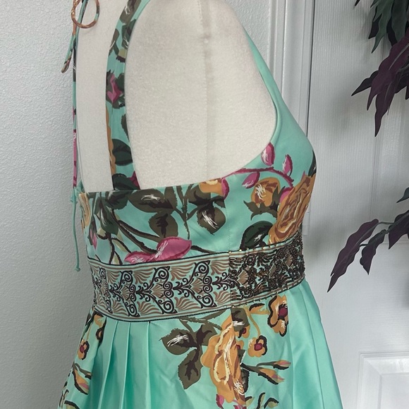 FOREVER21 Floral Peplum Blouse size Medium
#106 - Picture 4 of 13